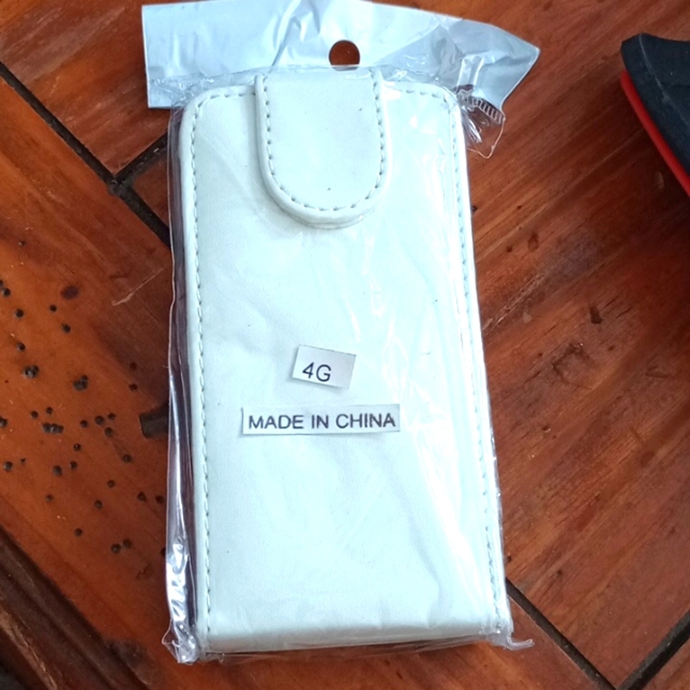 New White phone. Cases will fit most 4g phones